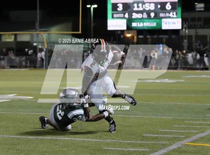 Thumbnail 1 in Lakeland @ De La Salle (MaxPreps Game of the Week) photogallery.