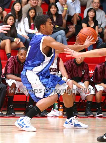 Thumbnail 1 in Palisades vs. Torrance (Pacific Shores Tournament) photogallery.
