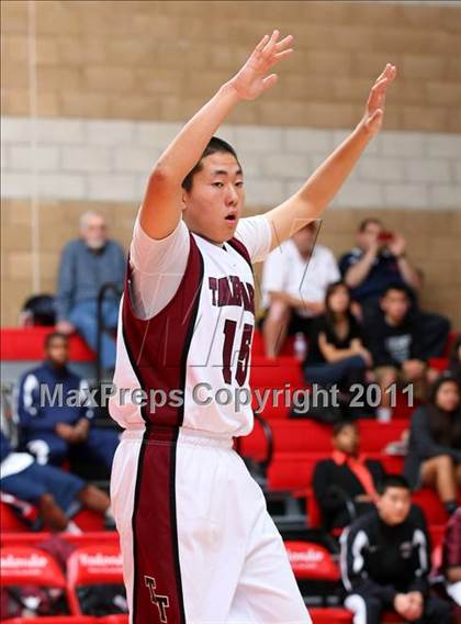 Thumbnail 1 in Palisades vs. Torrance (Pacific Shores Tournament) photogallery.