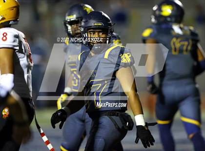 Thumbnail 2 in Dominguez vs. Warren photogallery.