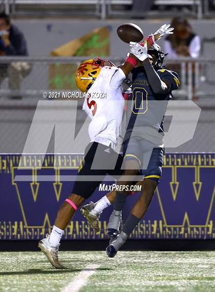 Thumbnail 2 in Dominguez vs. Warren photogallery.
