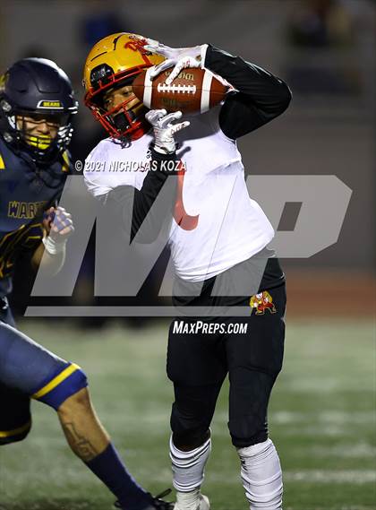 Thumbnail 2 in Dominguez vs. Warren photogallery.