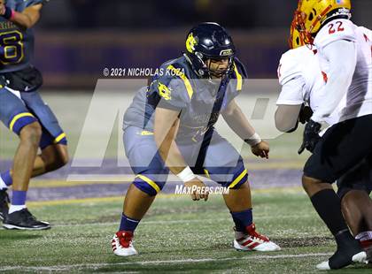Thumbnail 2 in Dominguez vs. Warren photogallery.
