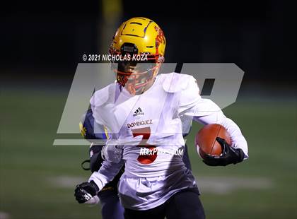 Thumbnail 2 in Dominguez vs. Warren photogallery.
