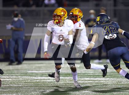 Thumbnail 3 in Dominguez vs. Warren photogallery.