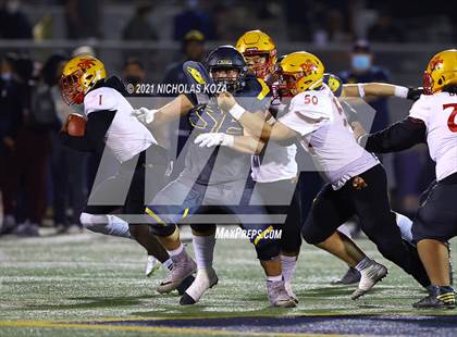 Thumbnail 3 in Dominguez vs. Warren photogallery.