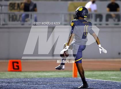 Thumbnail 1 in Dominguez vs. Warren photogallery.