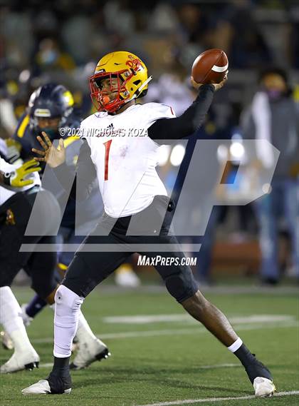 Thumbnail 1 in Dominguez vs. Warren photogallery.