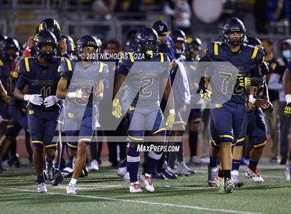 Thumbnail 2 in Dominguez vs. Warren photogallery.