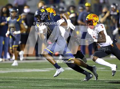 Thumbnail 1 in Dominguez vs. Warren photogallery.