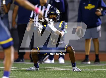 Thumbnail 3 in Dominguez vs. Warren photogallery.