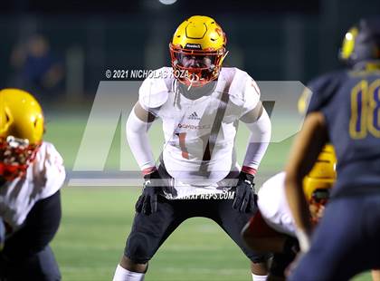 Thumbnail 2 in Dominguez vs. Warren photogallery.
