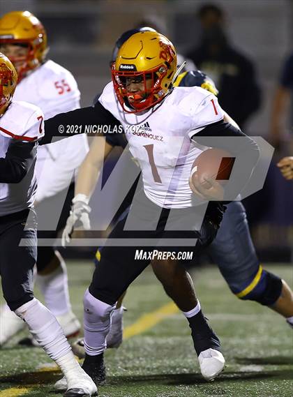 Thumbnail 3 in Dominguez vs. Warren photogallery.