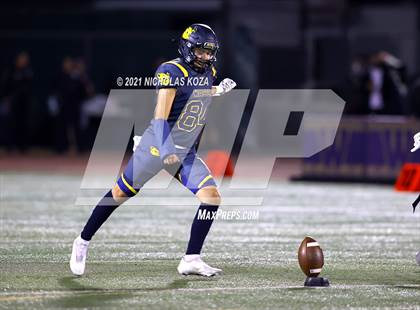 Thumbnail 1 in Dominguez vs. Warren photogallery.