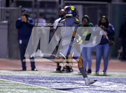 Thumbnail 1 in Dominguez vs. Warren photogallery.