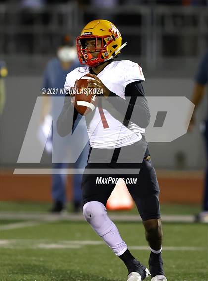 Thumbnail 1 in Dominguez vs. Warren photogallery.