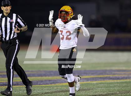 Thumbnail 2 in Dominguez vs. Warren photogallery.