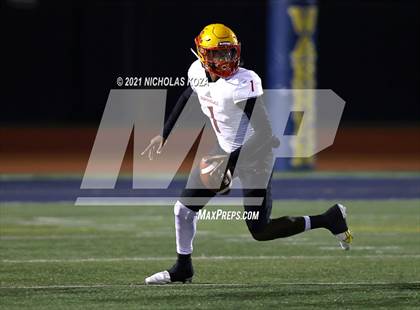 Thumbnail 1 in Dominguez vs. Warren photogallery.