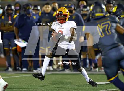 Thumbnail 3 in Dominguez vs. Warren photogallery.