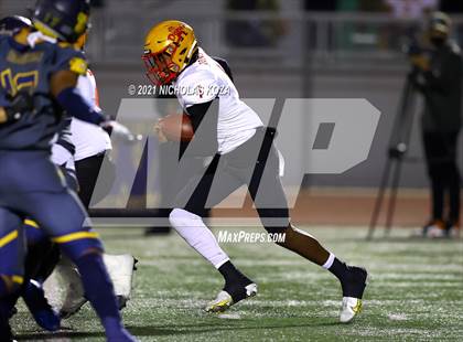 Thumbnail 3 in Dominguez vs. Warren photogallery.