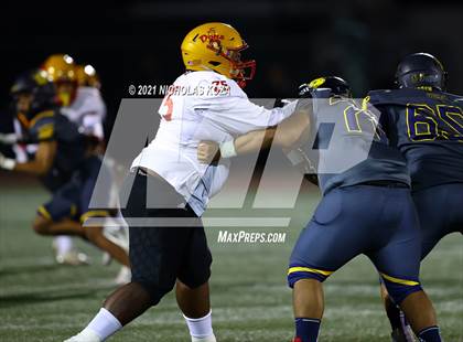 Thumbnail 1 in Dominguez vs. Warren photogallery.