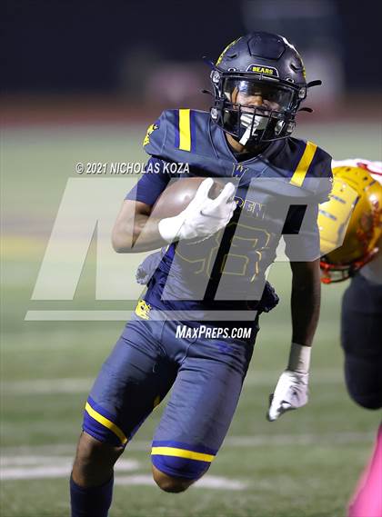 Thumbnail 3 in Dominguez vs. Warren photogallery.