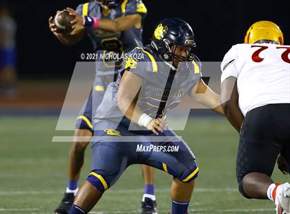 Thumbnail 2 in Dominguez vs. Warren photogallery.