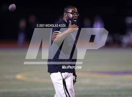 Thumbnail 1 in Dominguez vs. Warren photogallery.