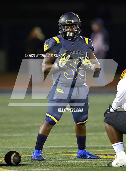 Thumbnail 3 in Dominguez vs. Warren photogallery.