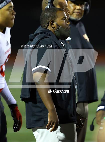 Thumbnail 1 in Dominguez vs. Warren photogallery.