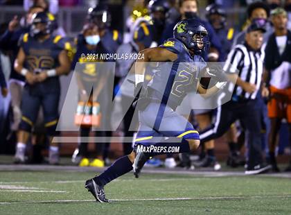 Thumbnail 2 in Dominguez vs. Warren photogallery.