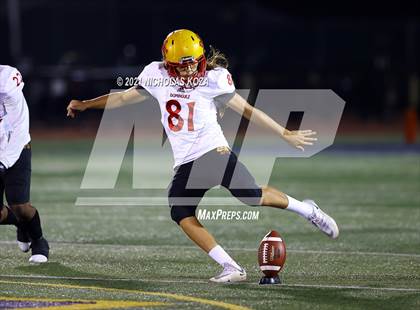 Thumbnail 1 in Dominguez vs. Warren photogallery.