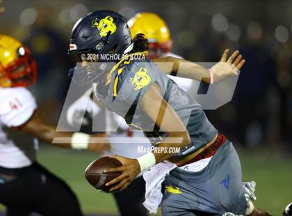 Thumbnail 3 in Dominguez vs. Warren photogallery.