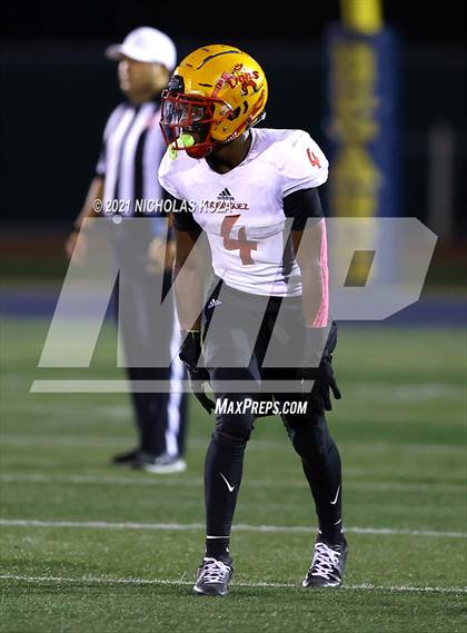 Thumbnail 1 in Dominguez vs. Warren photogallery.