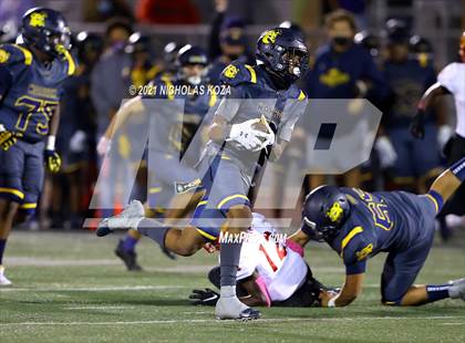 Thumbnail 1 in Dominguez vs. Warren photogallery.