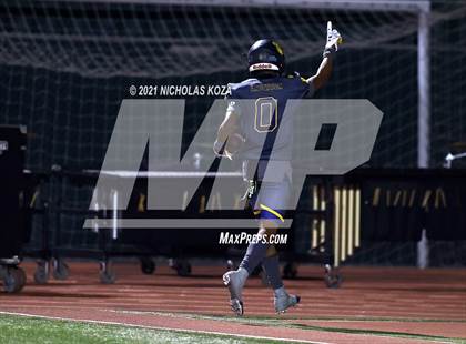 Thumbnail 2 in Dominguez vs. Warren photogallery.