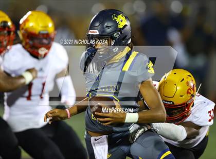 Thumbnail 2 in Dominguez vs. Warren photogallery.