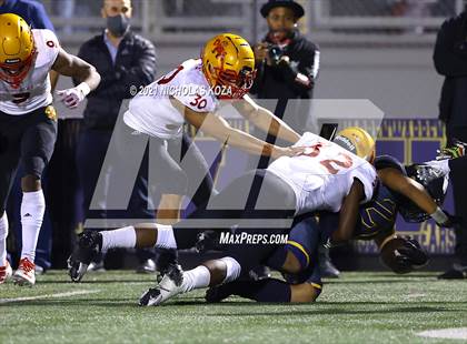 Thumbnail 1 in Dominguez vs. Warren photogallery.