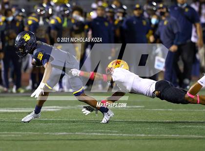 Thumbnail 3 in Dominguez vs. Warren photogallery.