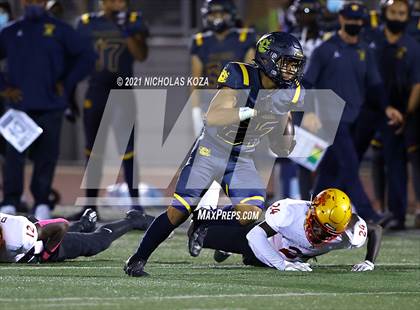 Thumbnail 2 in Dominguez vs. Warren photogallery.
