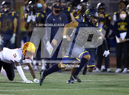 Thumbnail 1 in Dominguez vs. Warren photogallery.