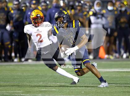 Thumbnail 2 in Dominguez vs. Warren photogallery.