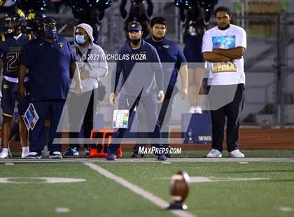 Thumbnail 3 in Dominguez vs. Warren photogallery.