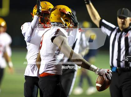 Thumbnail 1 in Dominguez vs. Warren photogallery.