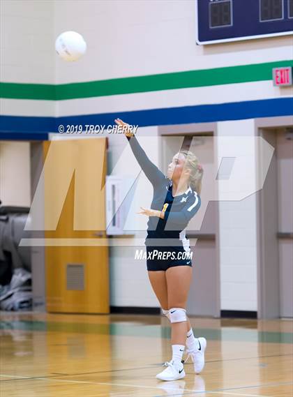 Thumbnail 2 in Carmel Christian vs Weddington photogallery.