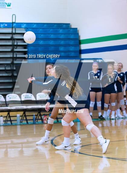 Thumbnail 2 in Carmel Christian vs Weddington photogallery.
