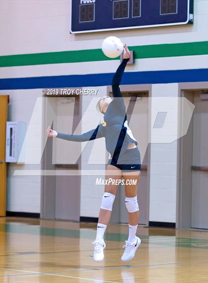Thumbnail 1 in Carmel Christian vs Weddington photogallery.