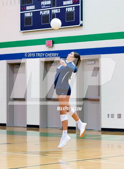 Thumbnail 2 in Carmel Christian vs Weddington photogallery.