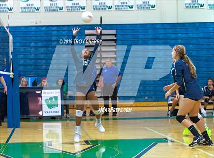 Thumbnail 3 in Carmel Christian vs Weddington photogallery.