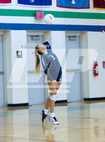 Thumbnail 2 in Carmel Christian vs Weddington photogallery.